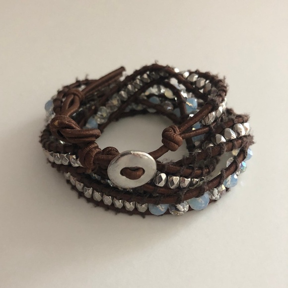 NWOT Brown, silvertone, and opal glass stretch beaded wrap bracelet adjustable - Picture 3 of 5